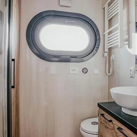 Fuut Campi 4* Uitgeest